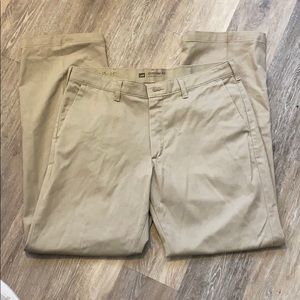 Lee men’s khakis